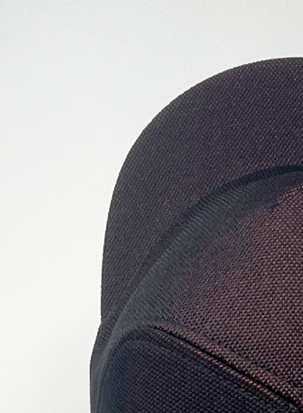 N°124_Cap on hat rack_Le Panache Paris©